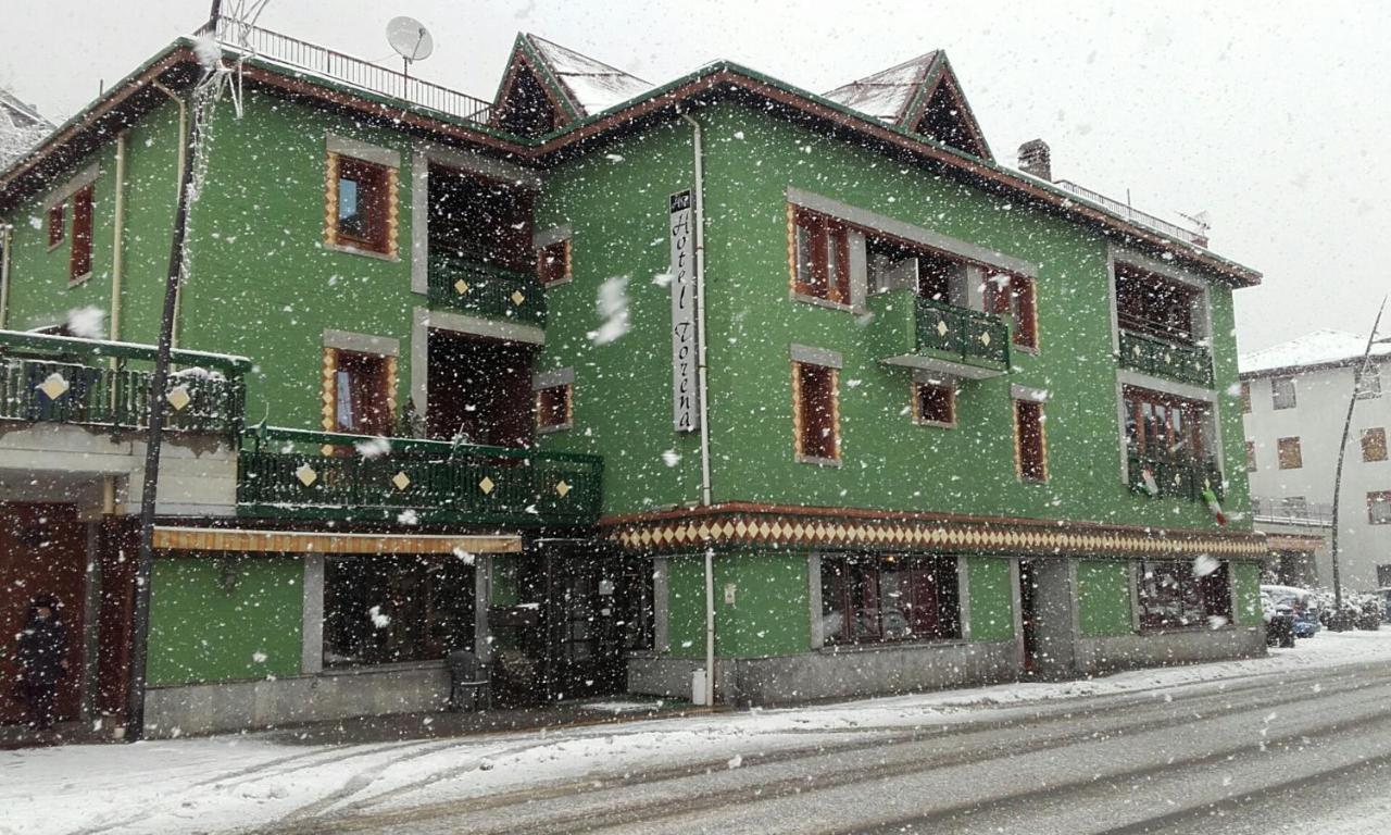 Hotel Torena Априка Екстериор снимка