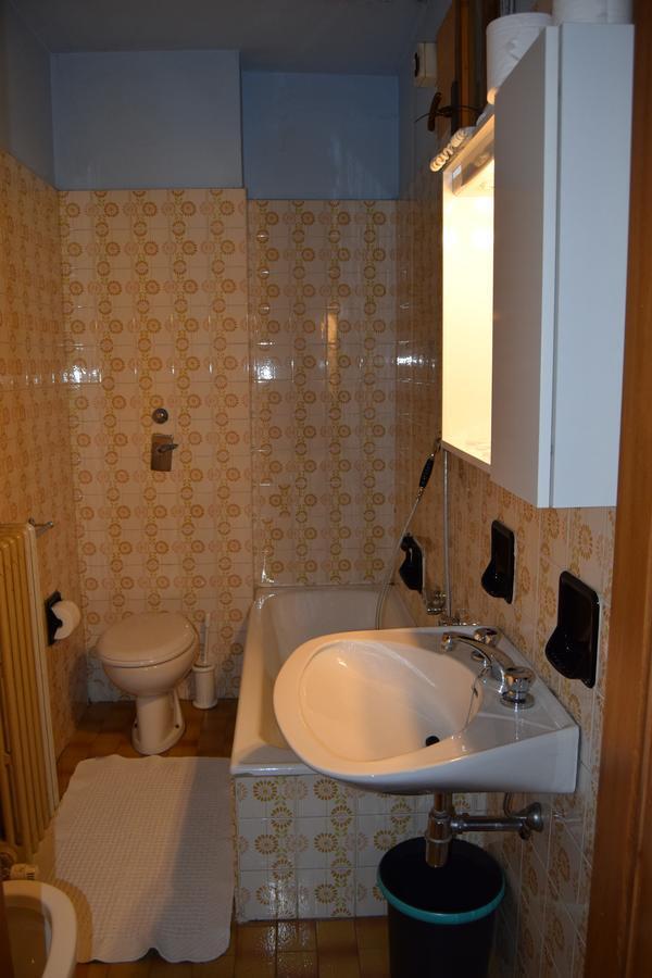 Hotel Torena Априка Екстериор снимка